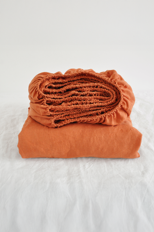 Carrot linen fitted sheet