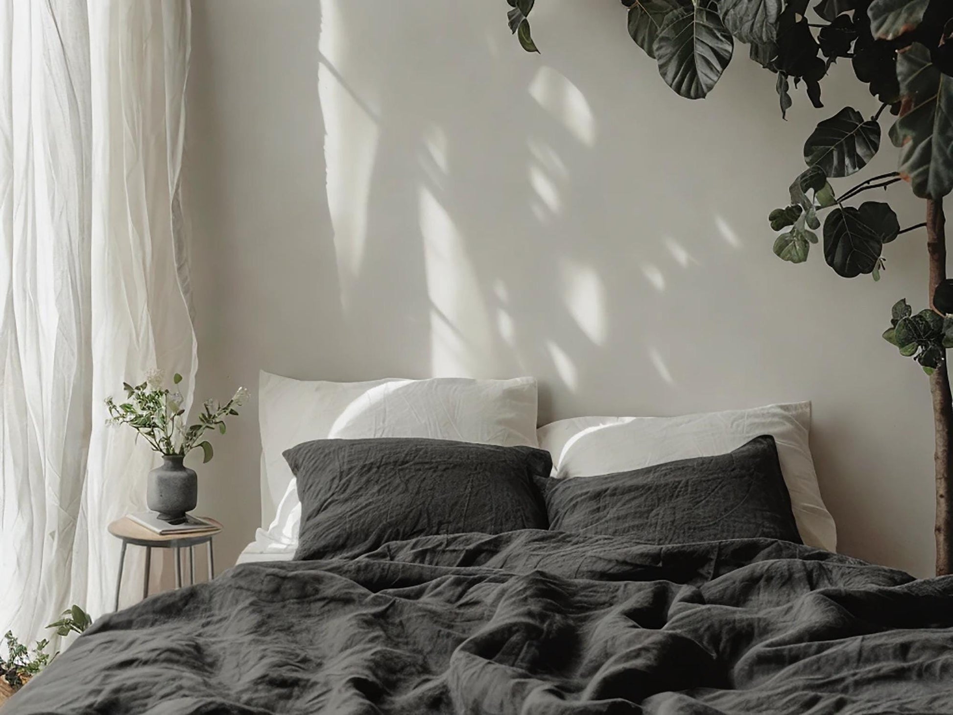 Charcoal linen fitted sheet 1 Fitted sheet Breathable Stonewashed Bed Sheet in 100% Natural Flax