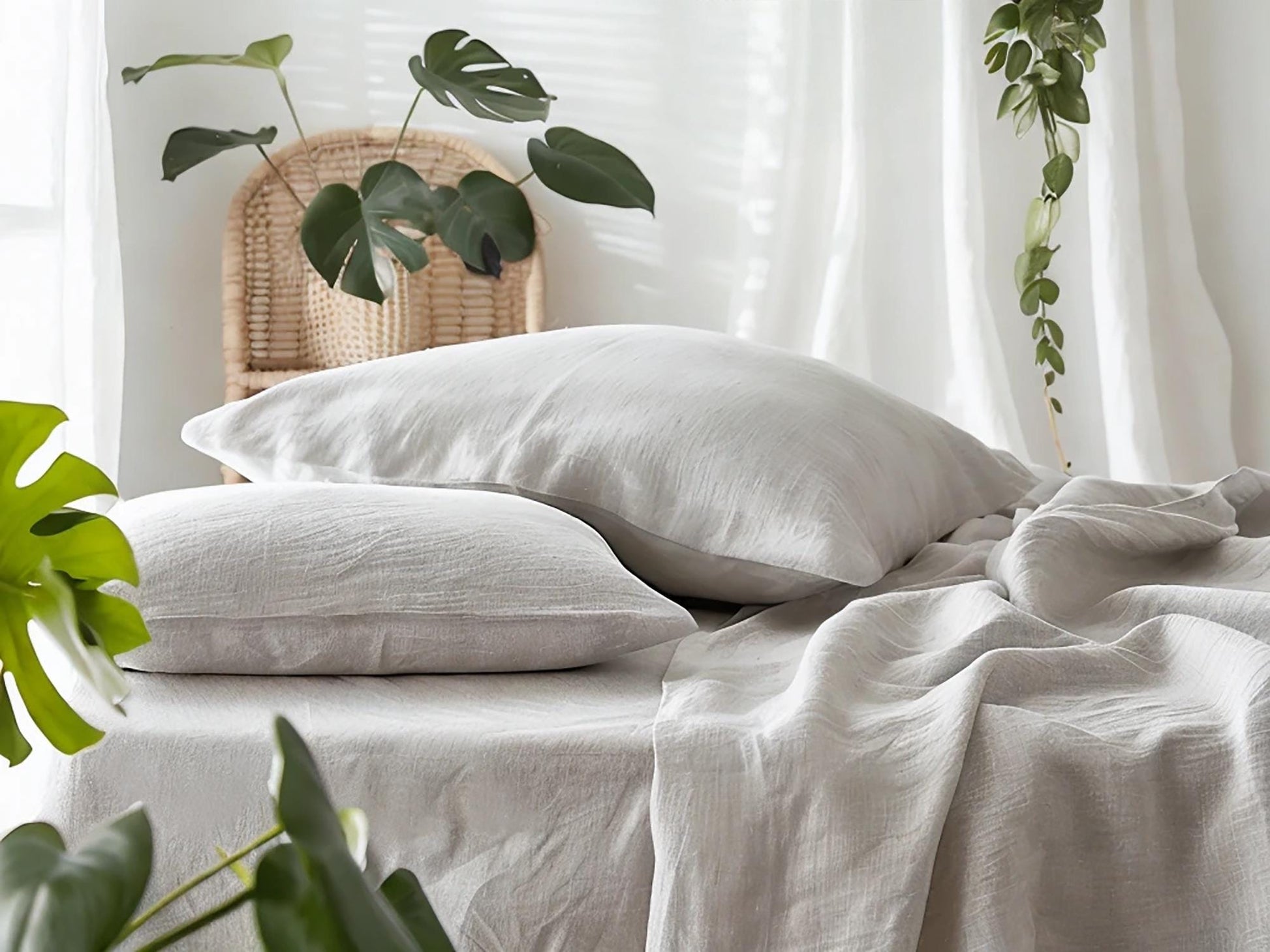 Light gray linen fitted sheet 1 Fitted sheet Breathable Stonewashed Bed Sheet in 100% Natural Flax