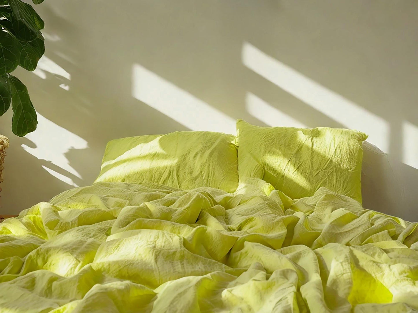 Lemon Linen Bedding Set Rustic Duvet Cover and 2 Pillowcases Soft Medium Weight Bedding, Stonewashed Comfort