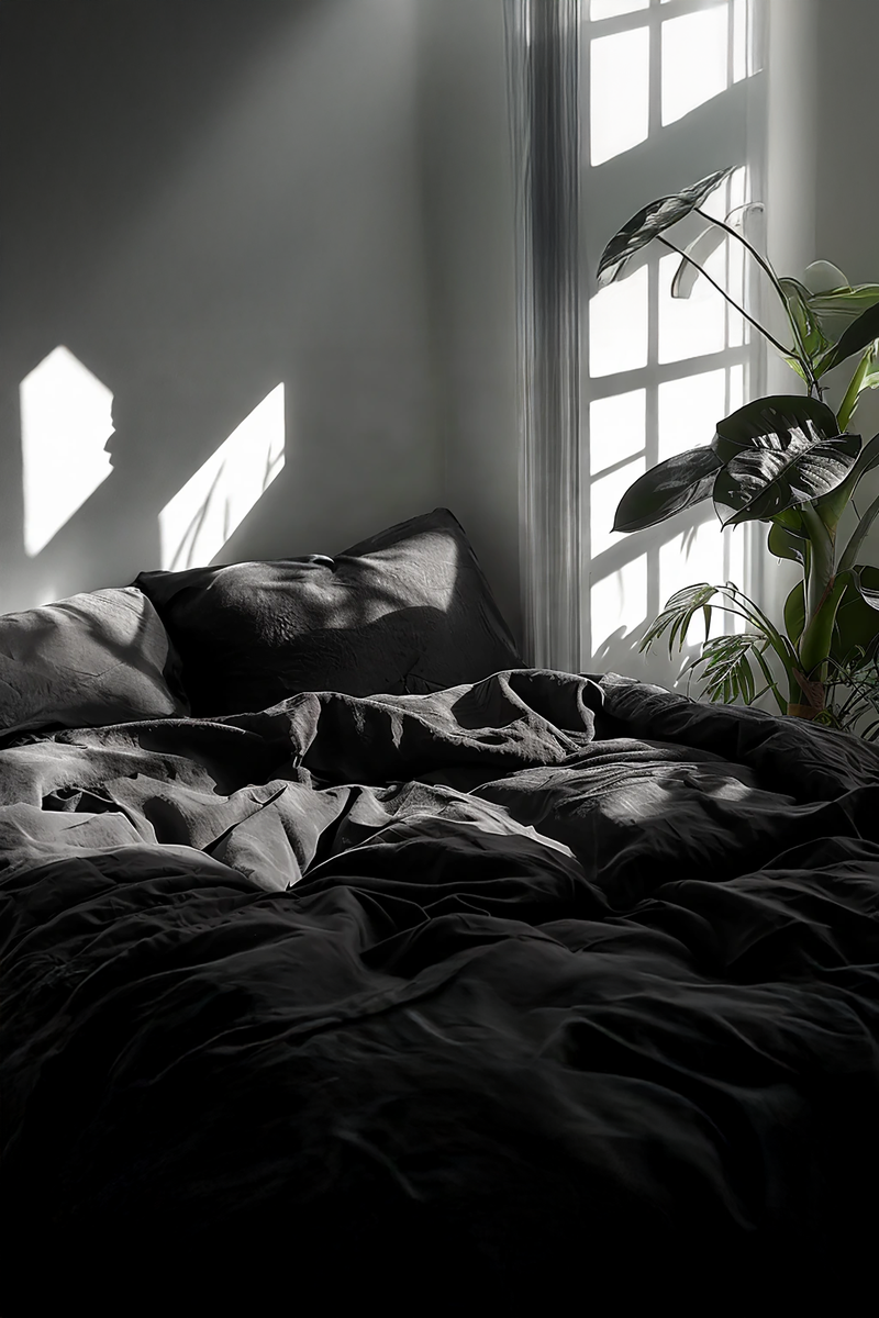 Black linen sheet set