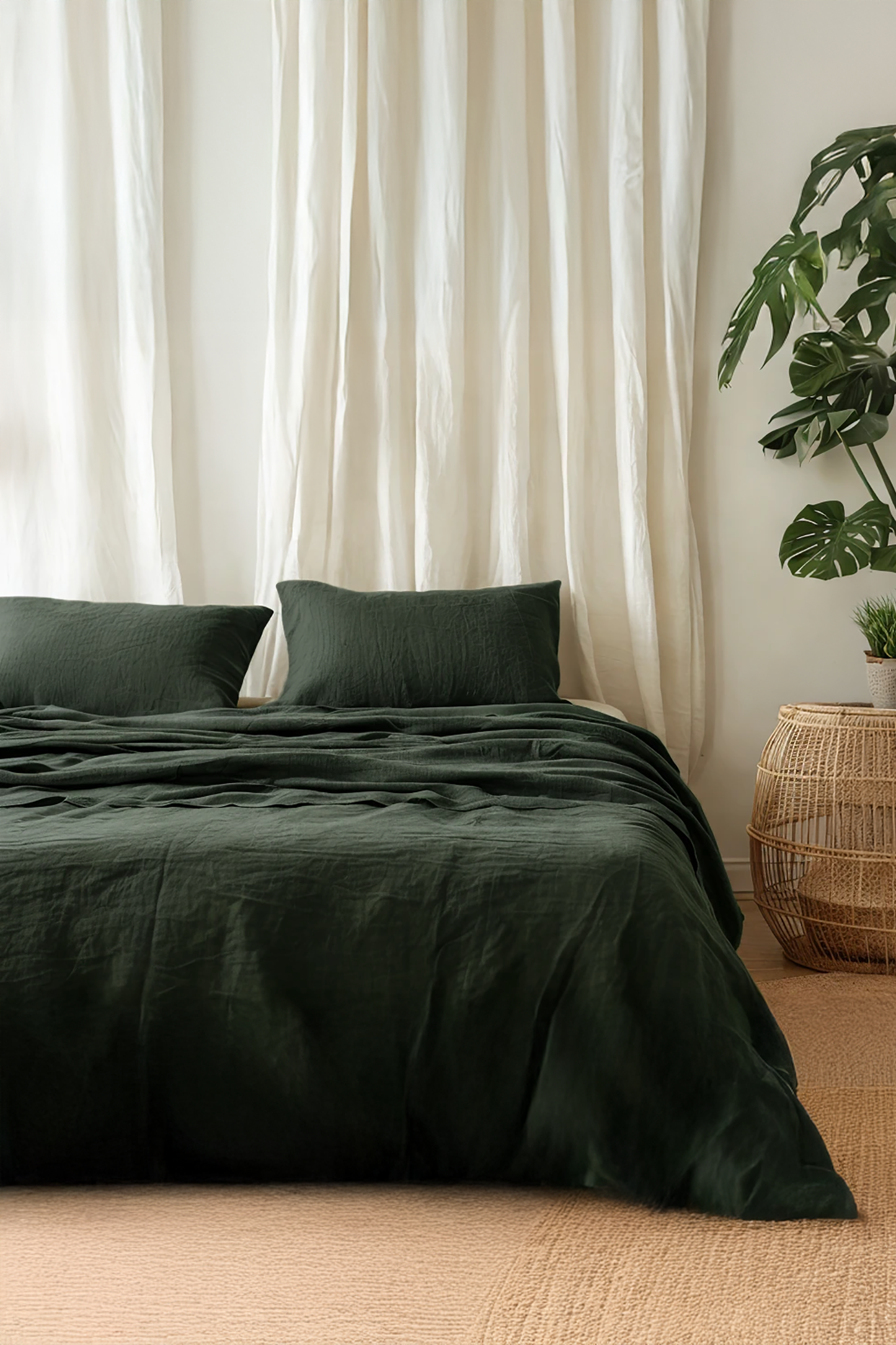 Charcoal green linen sheet set